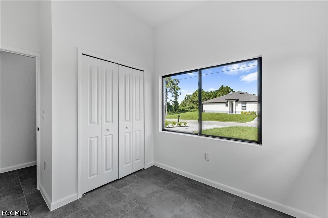 601 Hawthorne Avenue S – photo 5
