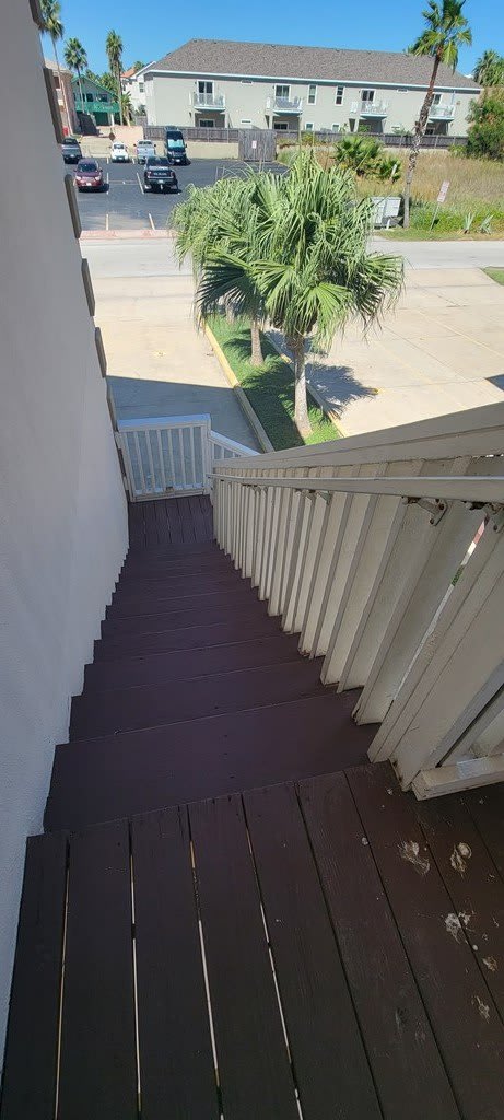 107 E Bahama St. – photo 2