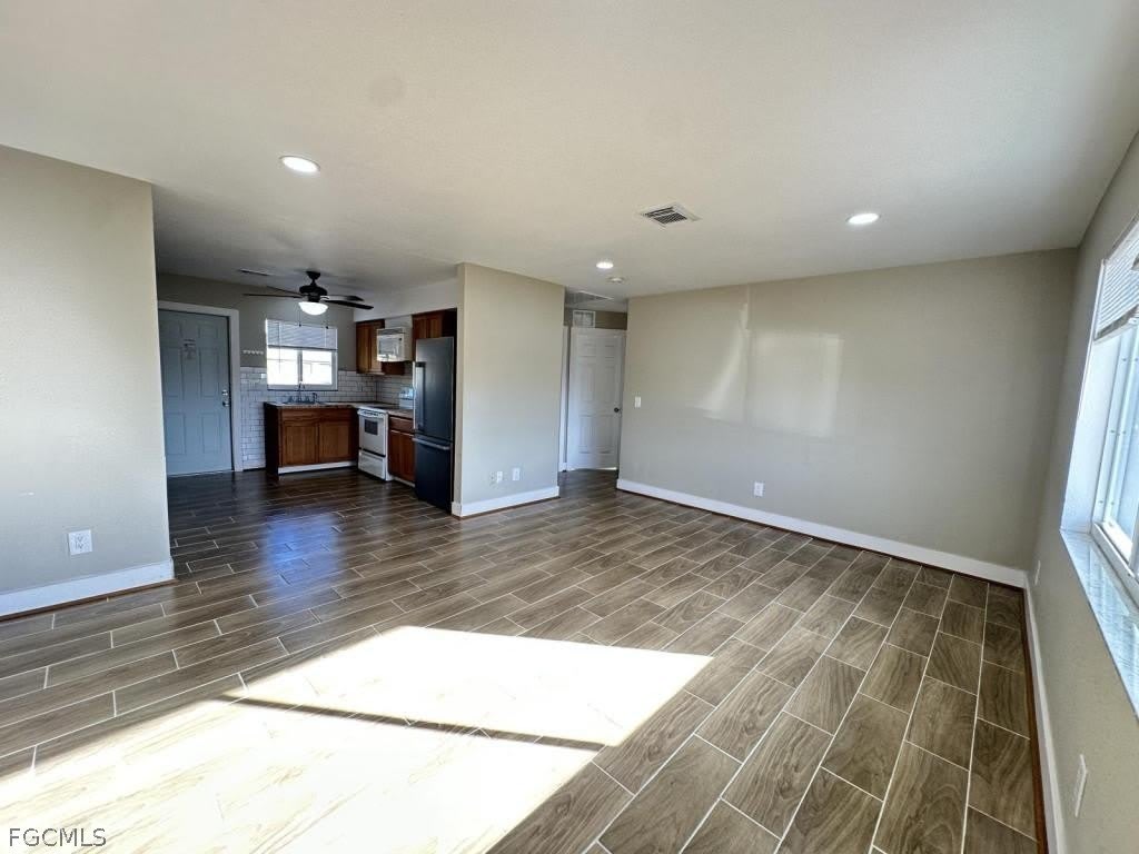 127 Gordon Avenue S – photo 2