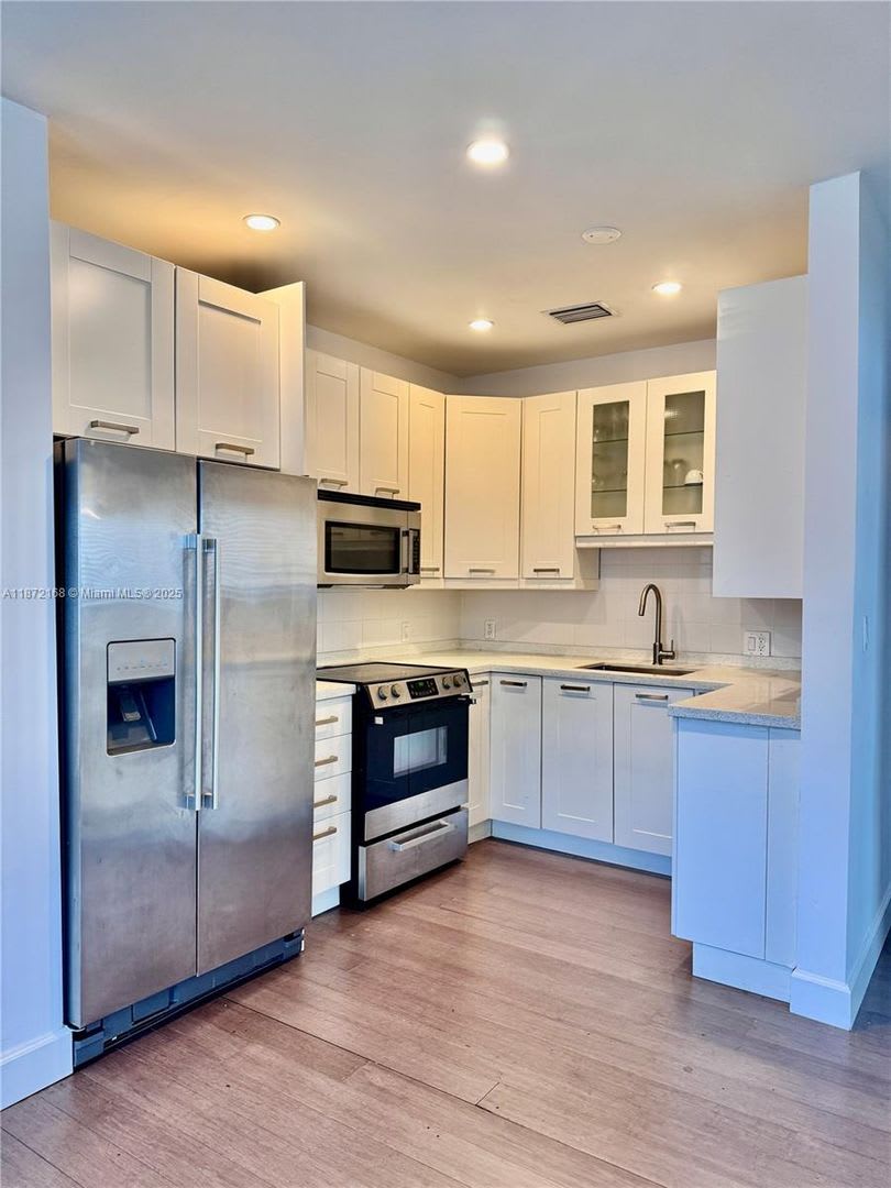 1231 13Th Street 2 Miami Beach Fl 33139 – photo 2