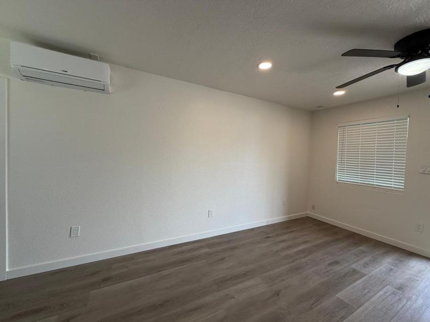 2 Bed 1 Bath Remodeled Unit in North Phoenix – photo 4