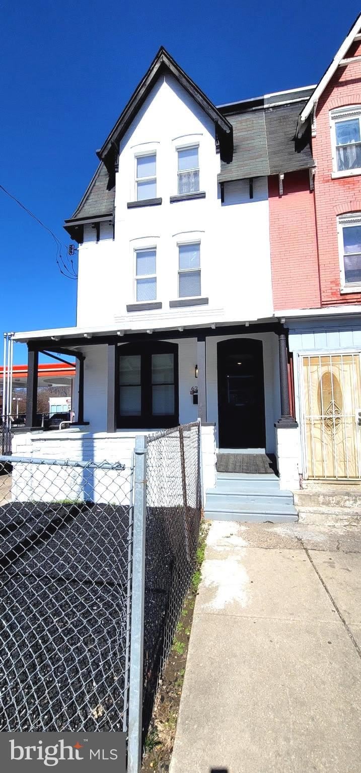 6233 CHEW Avenue – photo 1