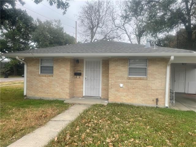 1402 BEHRMAN Avenue – photo 1