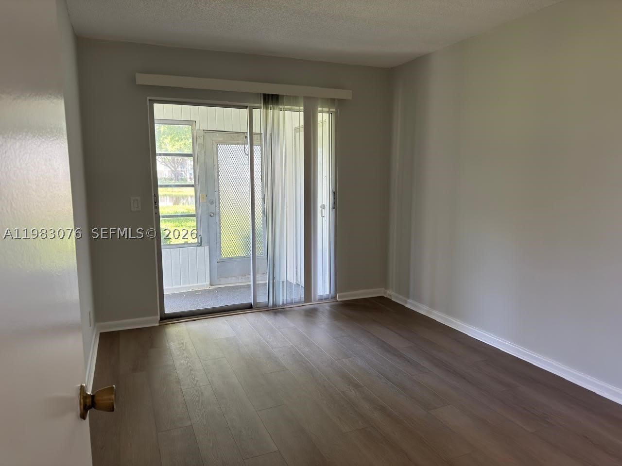 257 Fanshaw G – photo 4