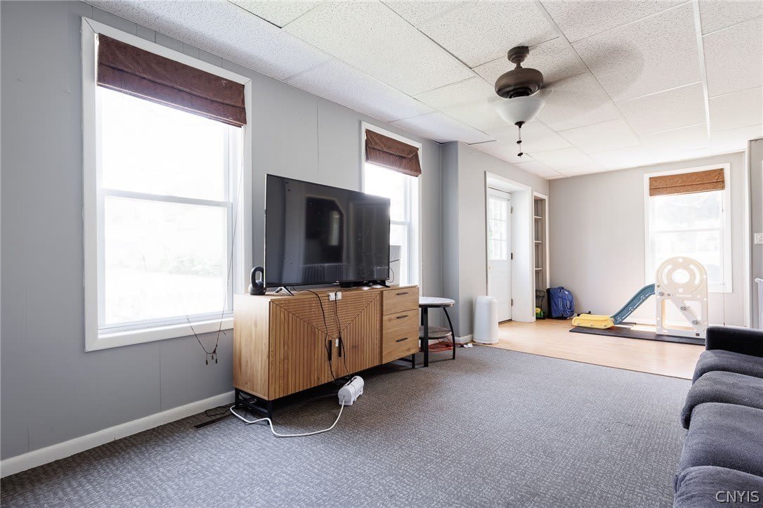 215 W Main Street – photo 4