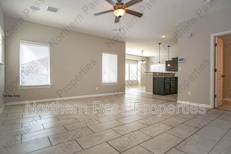 13482 Bradford – photo 4