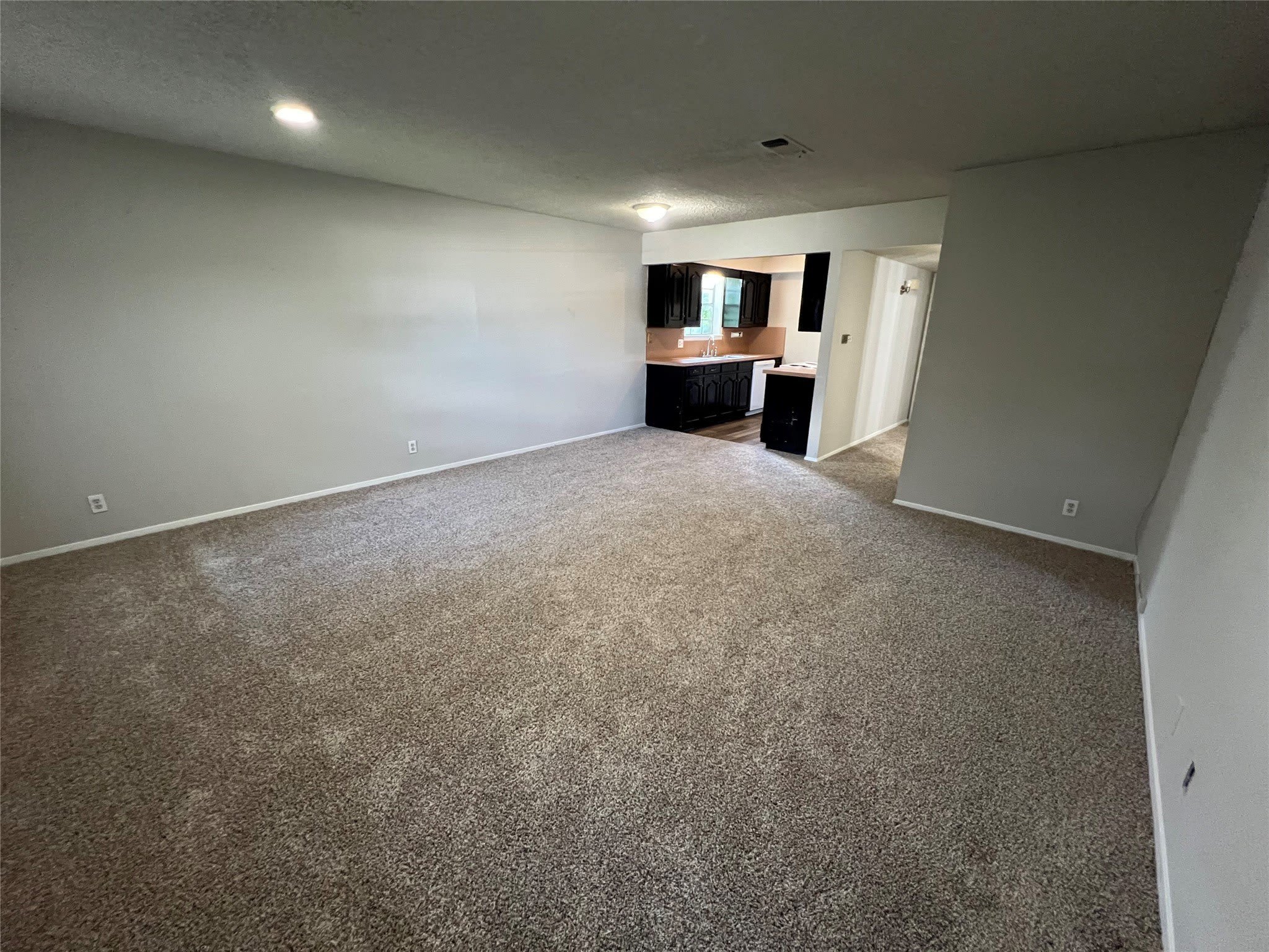 802 N Crockett Street – photo 2
