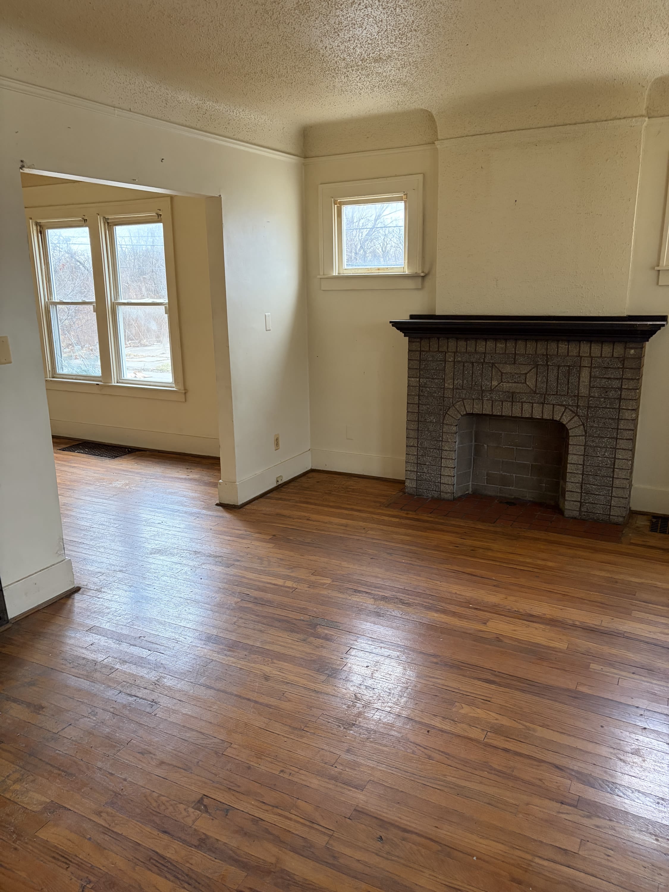 5902 Wayburn Street – photo 3