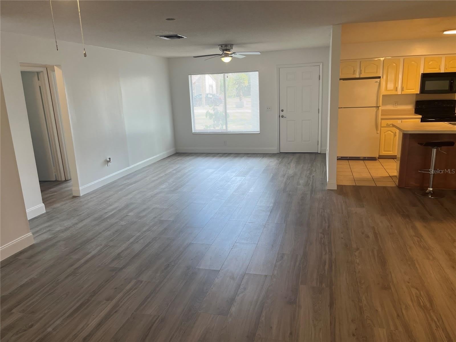 10108 BLUFF Court – photo 5