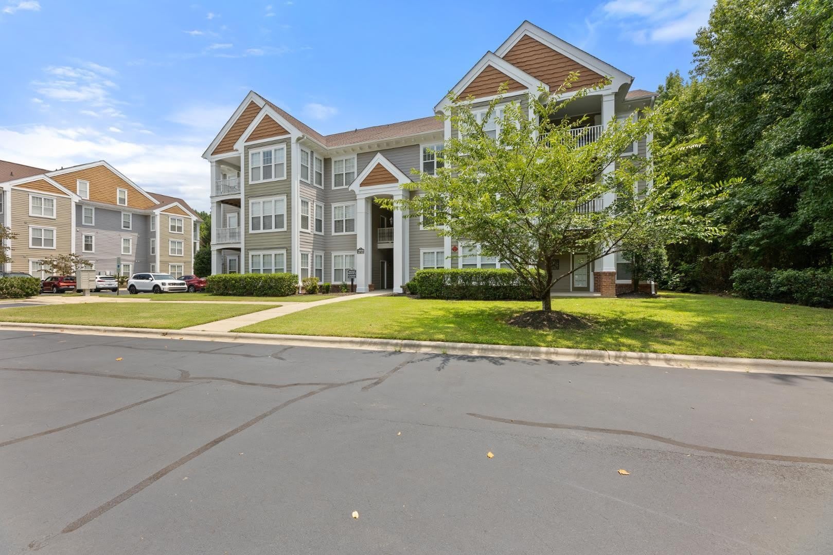 1922 Parkside Village Drive – photo 4