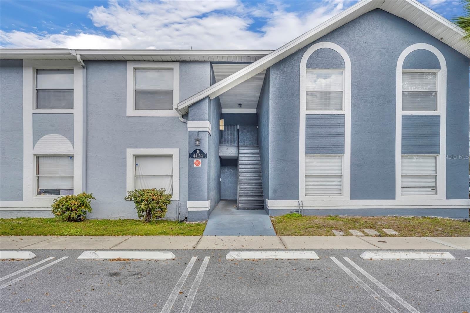 4124 PERSHING POINTE Place – photo 1