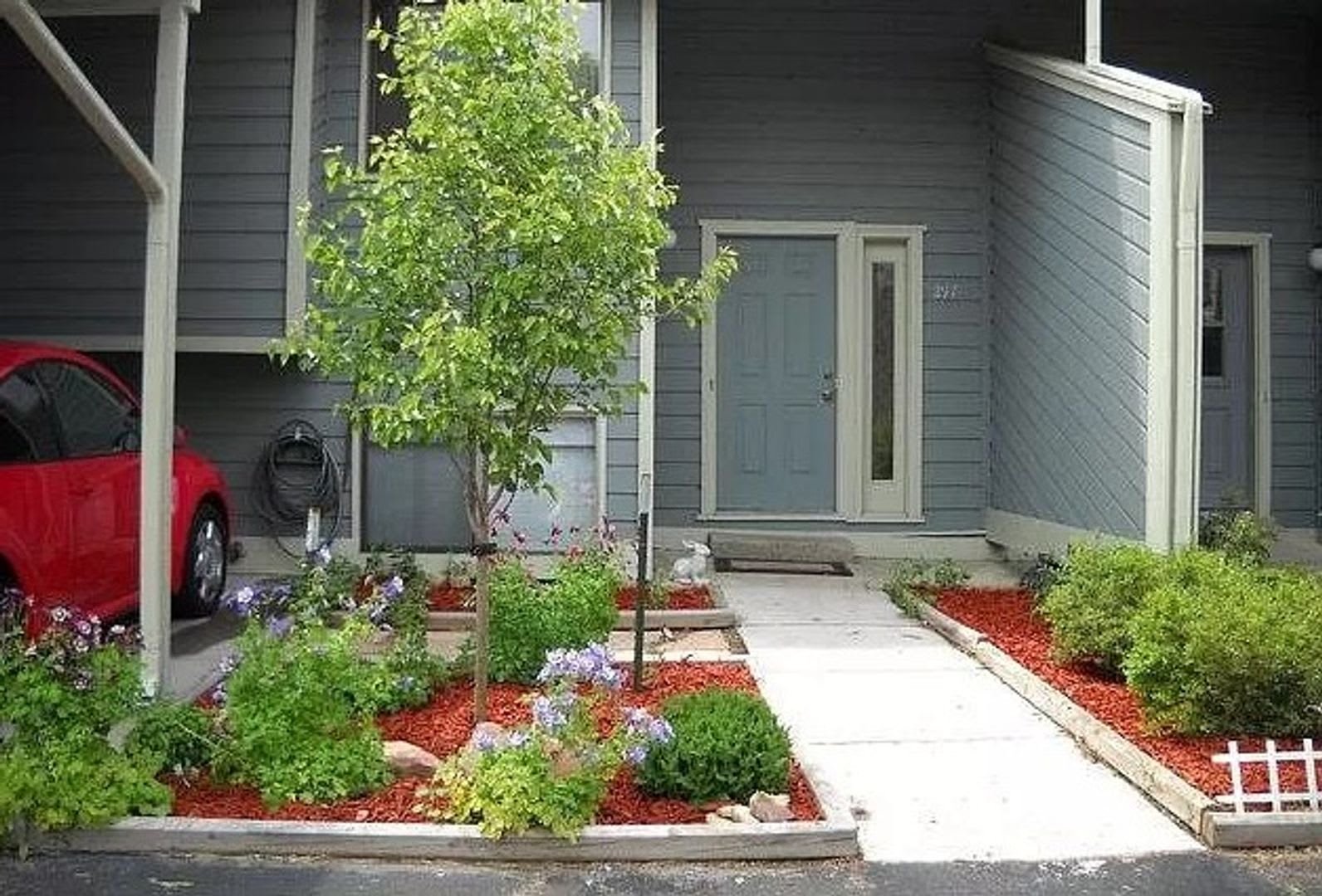 4 Bed 2.5 Bath Boulder Townhome – photo 1