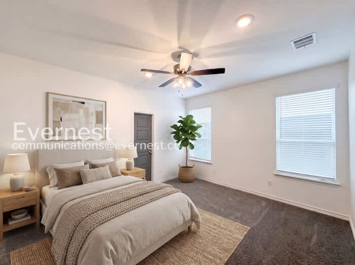 2207 Hornbeam Street – photo 4