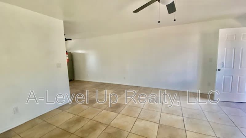 1027 South Santa Rita Avenue – photo 4