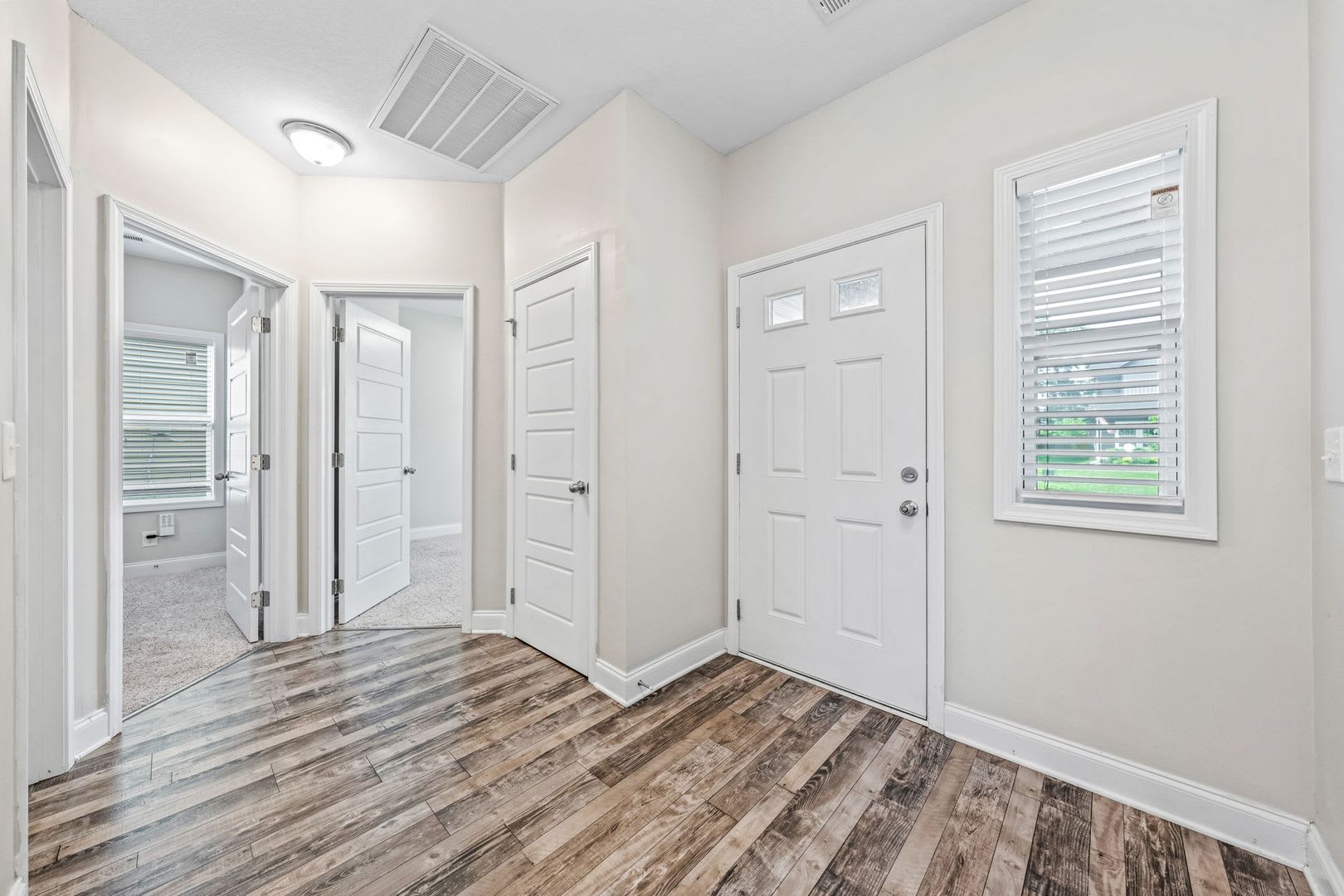 4 Bedrooms in Eagles Bluff – photo 5