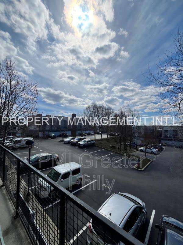 182 Gay St – photo 4