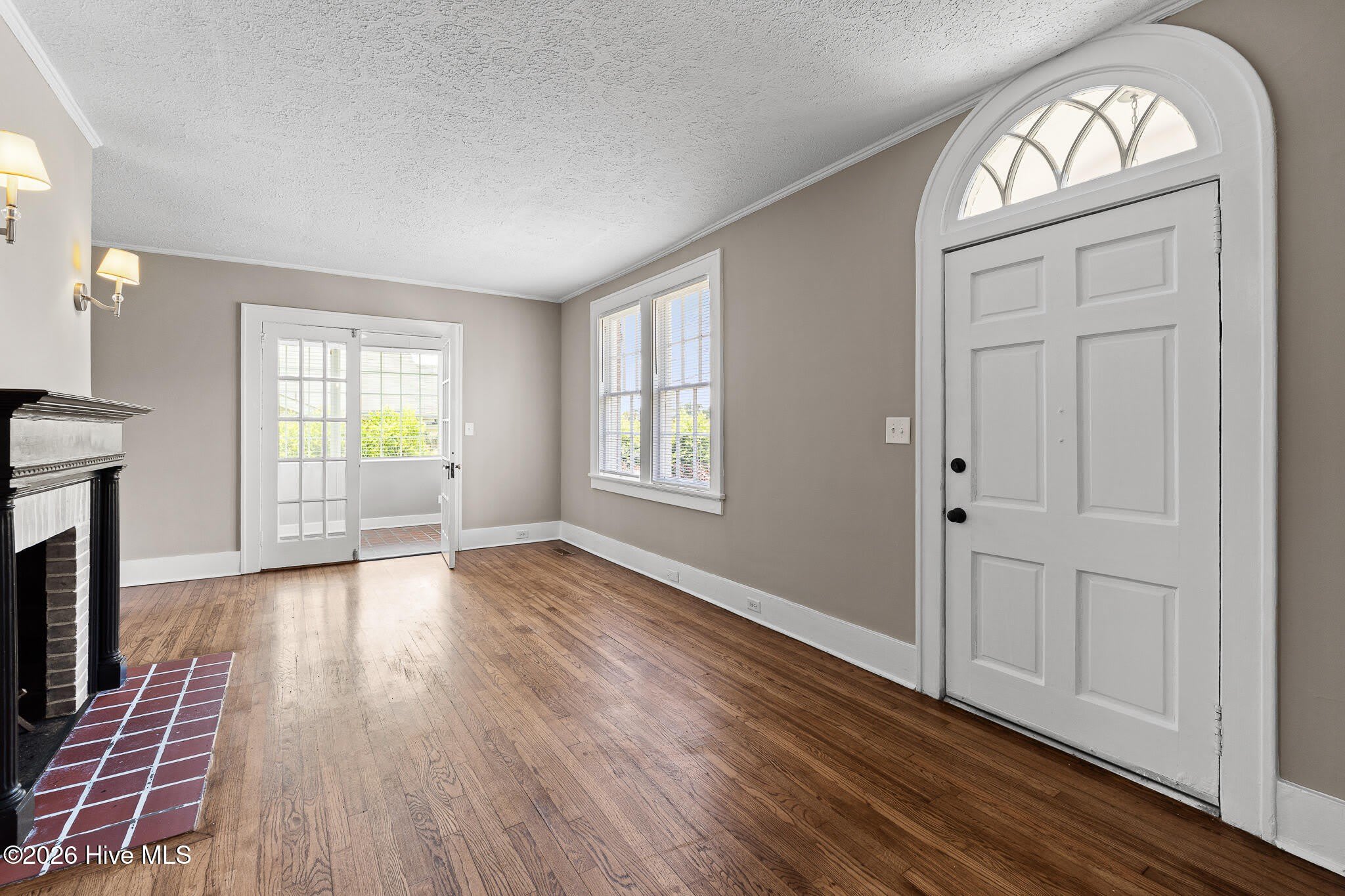 1013 Georgia Avenue – photo 2