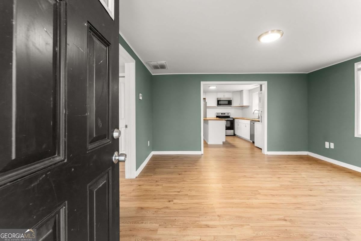 212 Walker Drive – photo 2