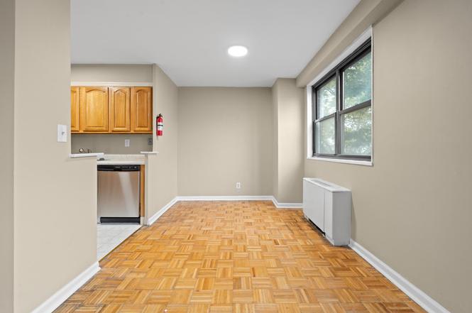 1225 Kennedy Blvd # SDF567H – photo 4