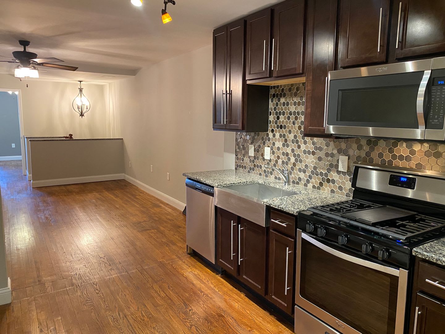 Renovated Home in the Grove for Rent! – photo 2