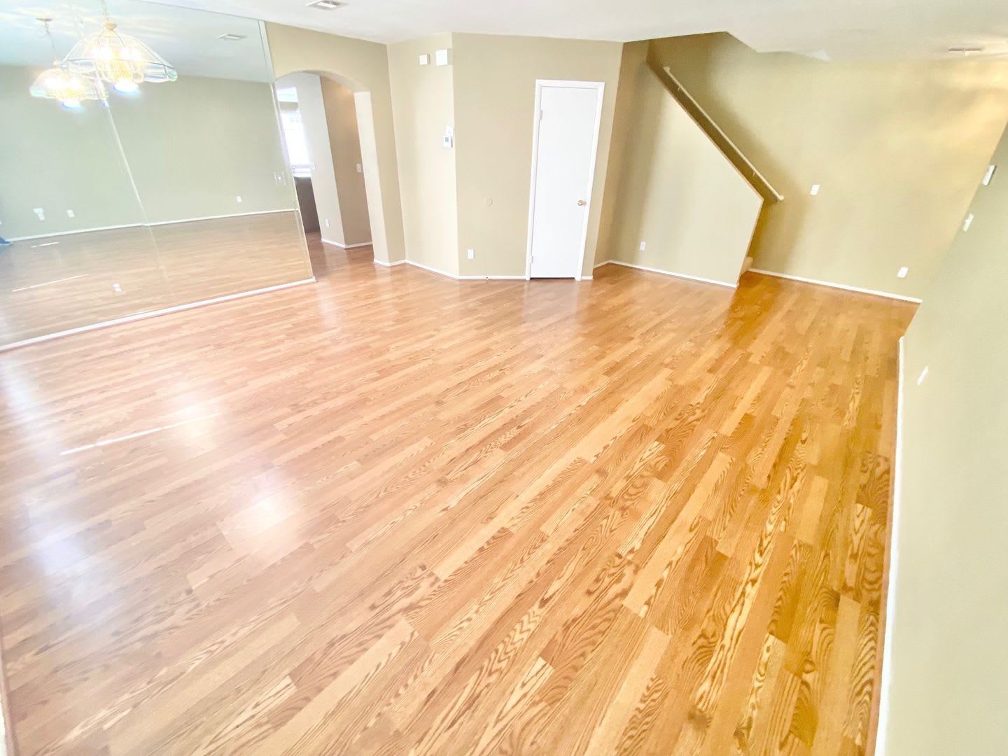 BEAUTIFUL 2 STORY HOME 4 BEDROOM / 2 .5 BATH, WITH 2 CAR GARAGE – photo 3