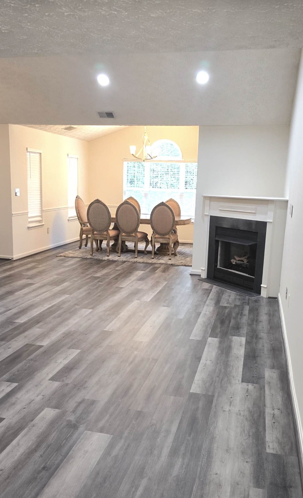 3708 Excalibur Court – photo 5