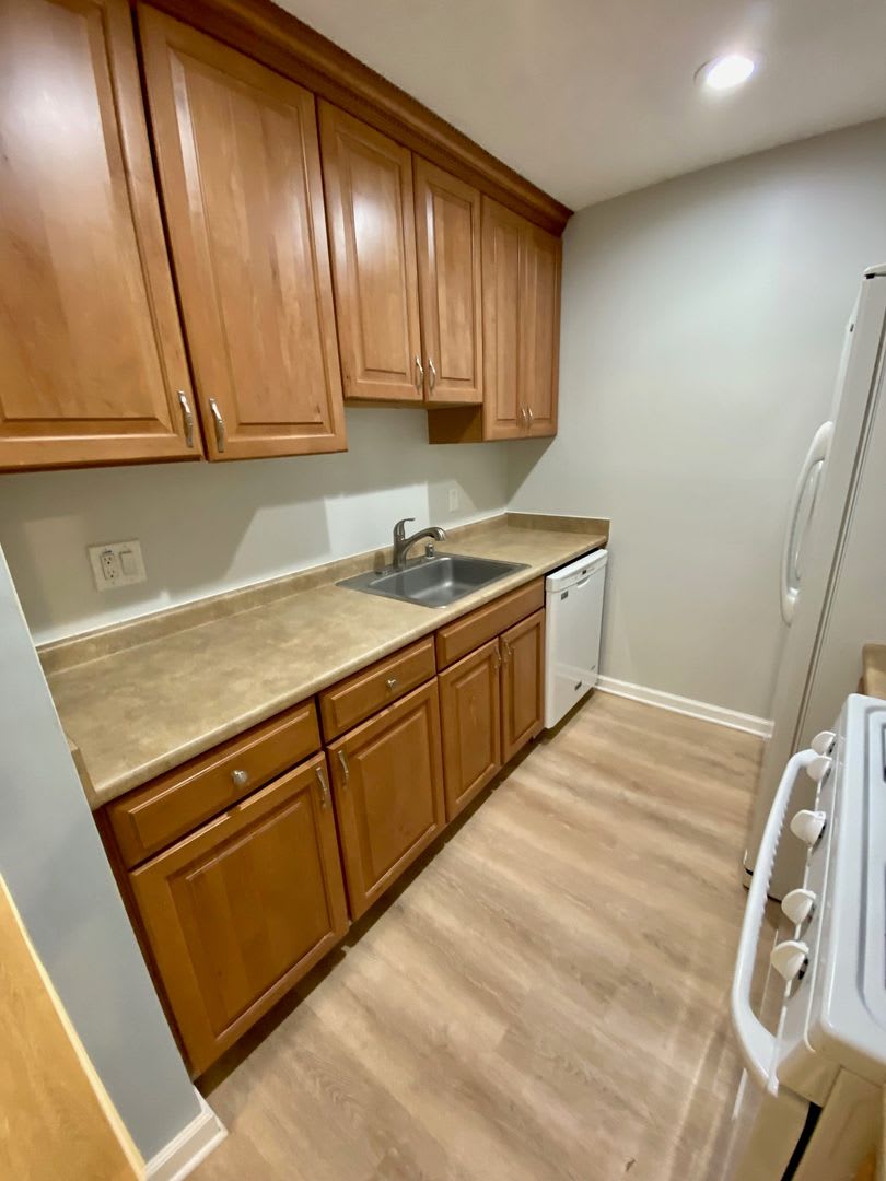 Top Floor Condo Available Soon In Sun Valley – photo 5