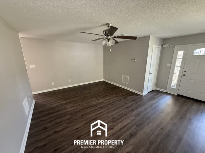 4863 Royal Run Drive – photo 2