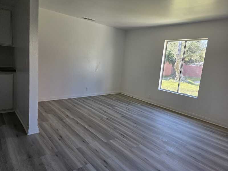 1227 East Pasadena Street – photo 1
