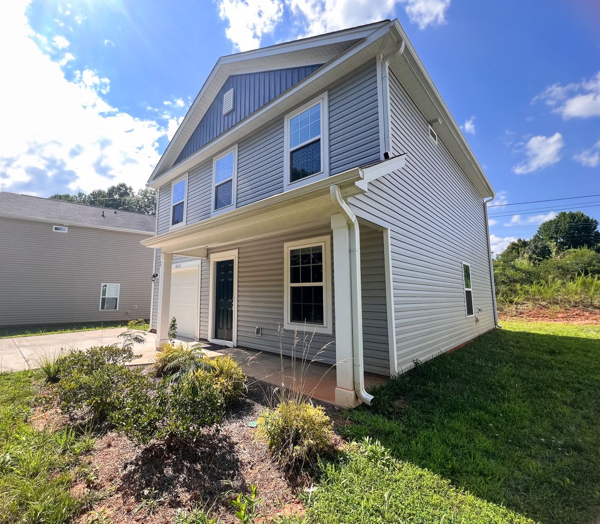 Gorgeous 3 Bedroom 2 1 2 Bathroom Two Story Home In Winston Salem – photo 3