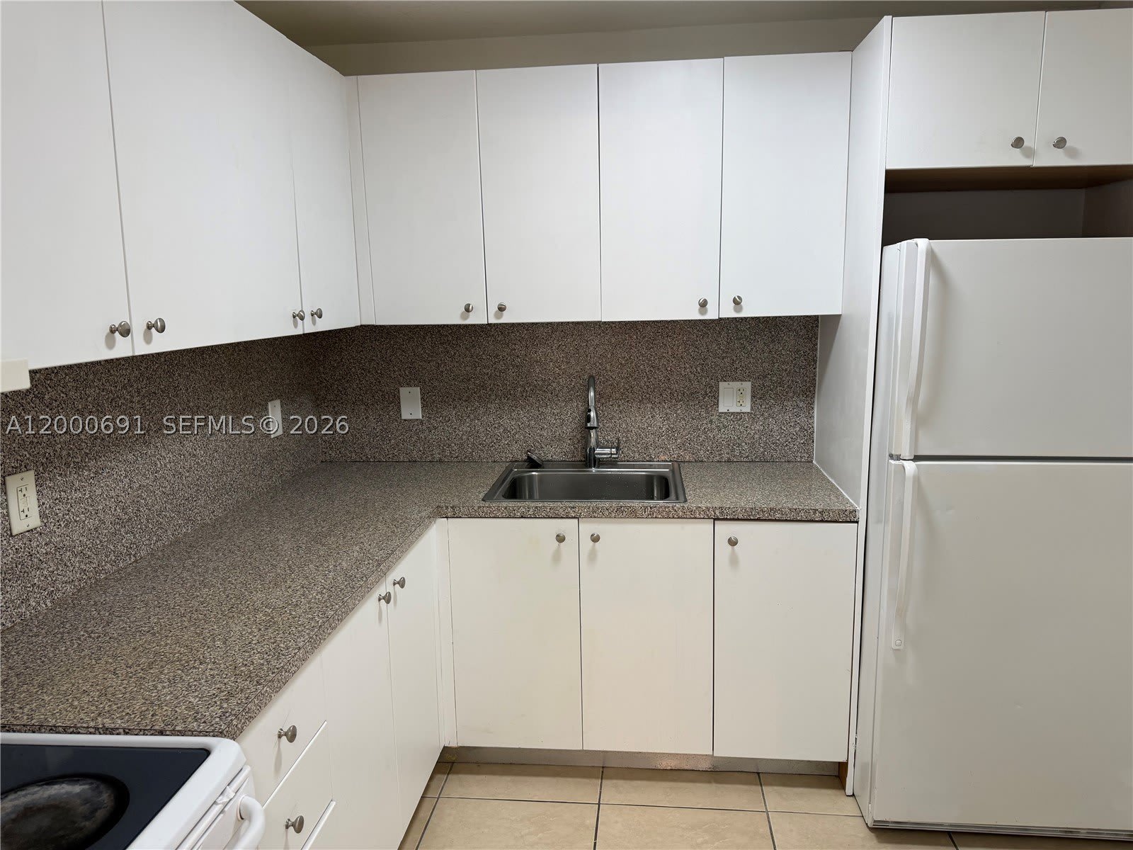 15201 NE 6th Ave – photo 2
