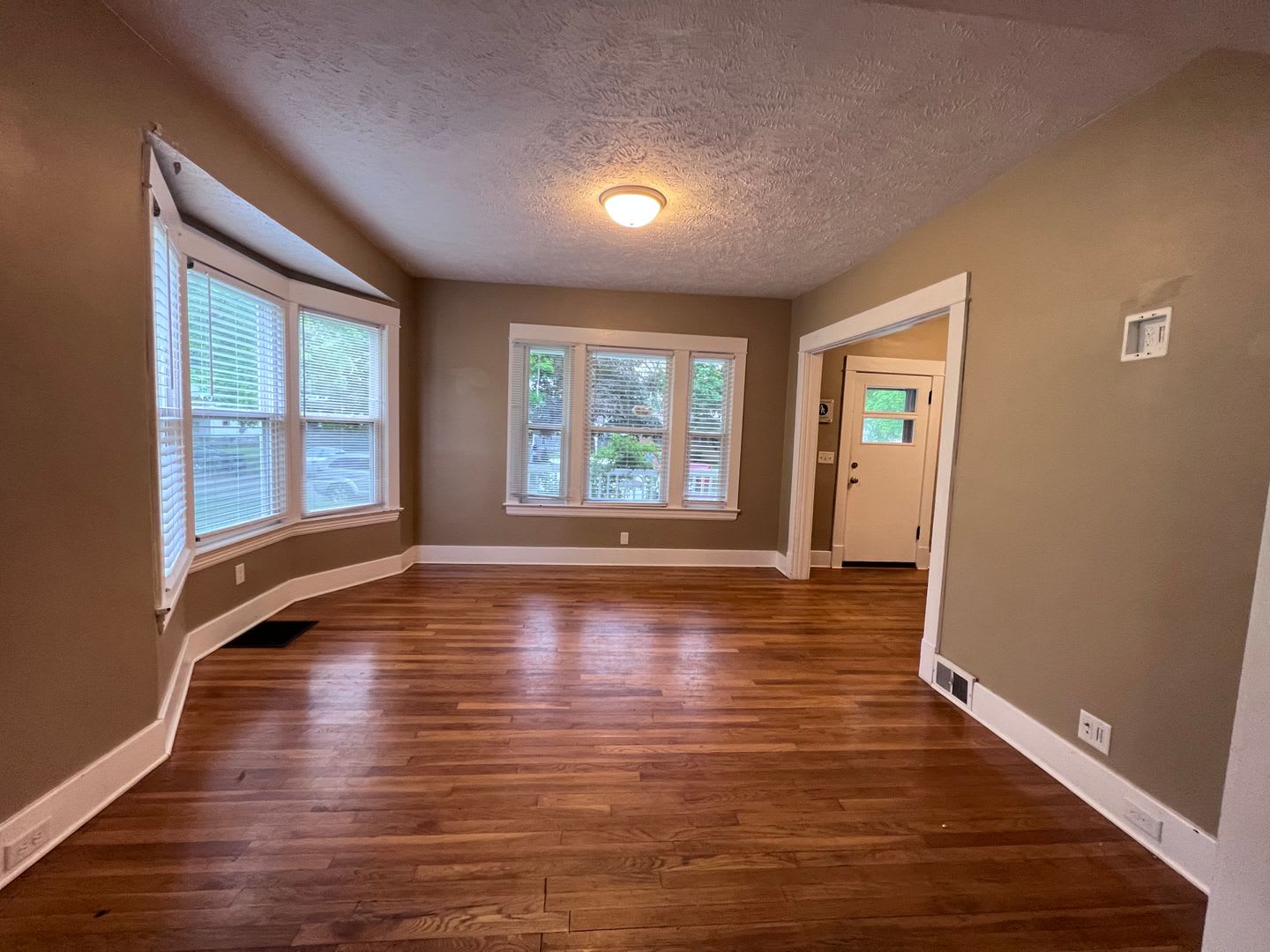 Large Four Bedroom Home – photo 5