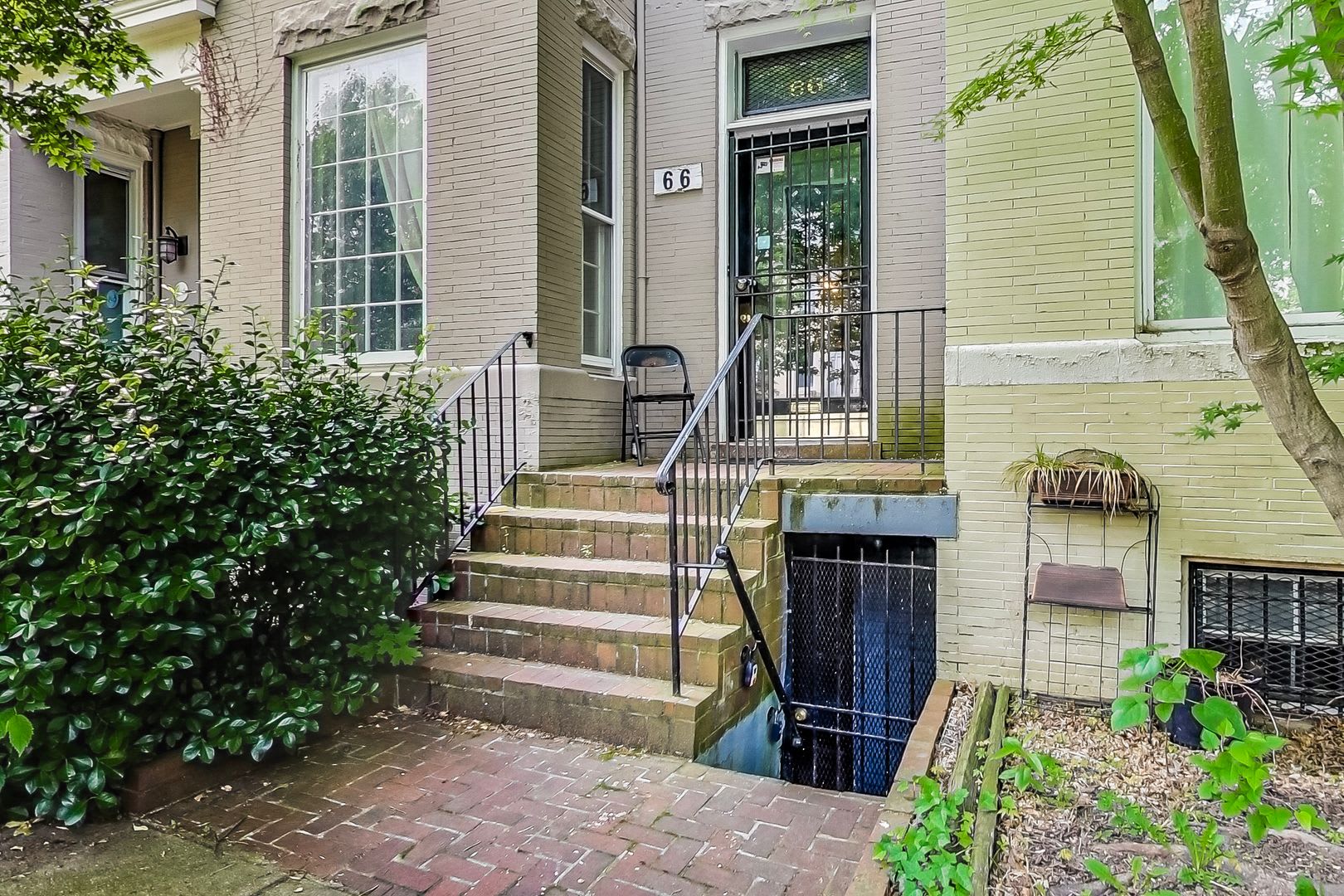 V Street NW – photo 5