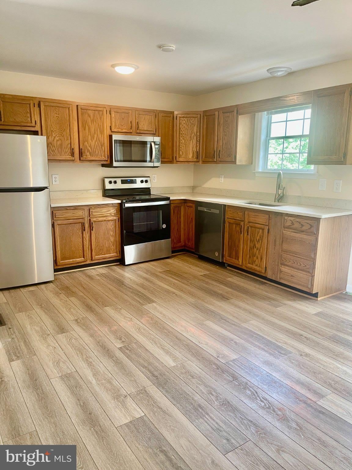 380 SOLLERS WHARF Road – photo 4
