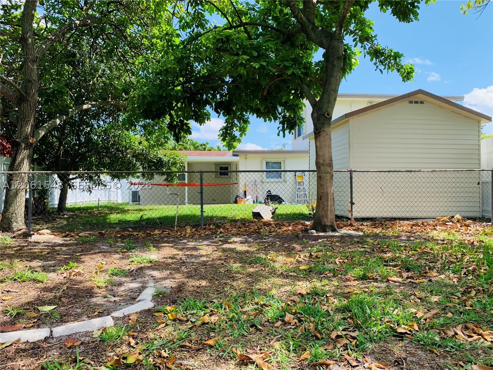 5441 NW 174th Dr – photo 2