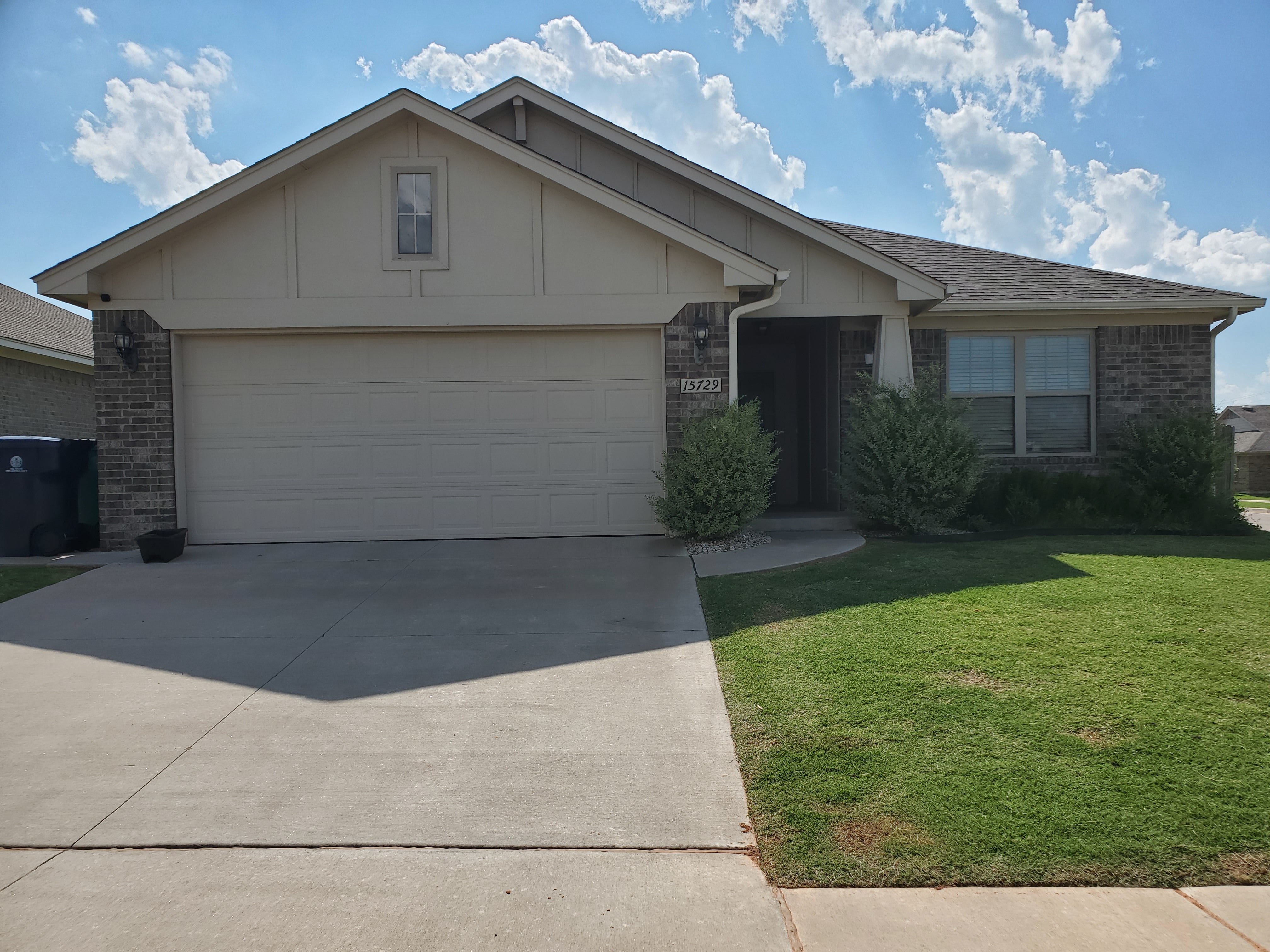 15729 Capulet Dr – photo 1