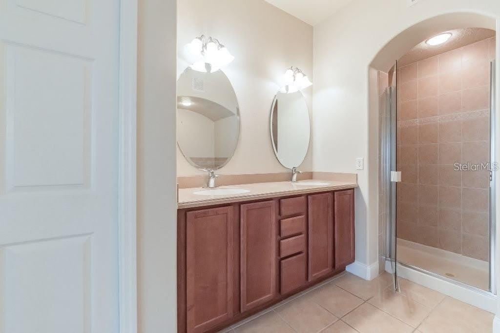 1733 PROSPECT Avenue – photo 4