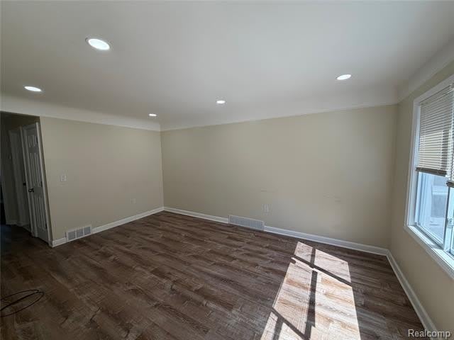 7459 Asbury Park – photo 2