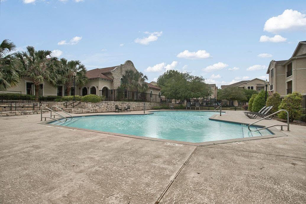 Rosemont at Highland Park – photo 1