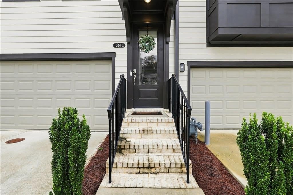 1340 Stanley Park Drive – photo 4