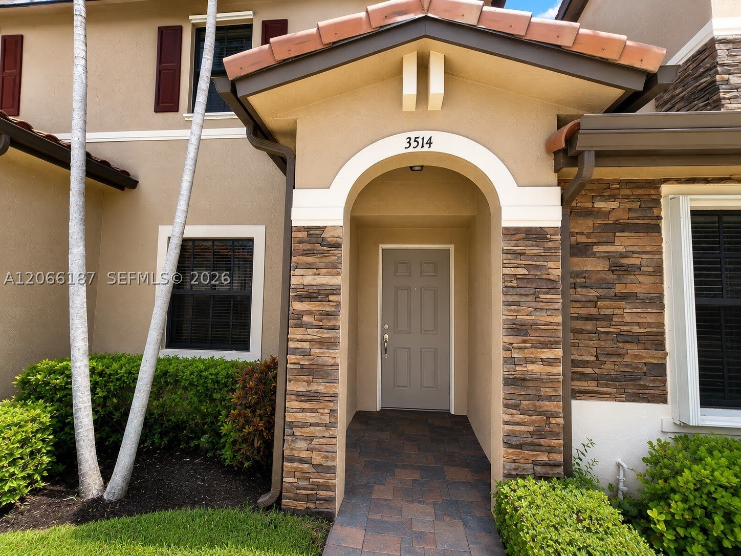 3514 W 88th Ter – photo 2