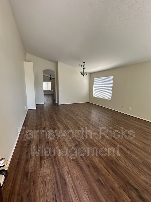 5730 E Holmes Ave – photo 2