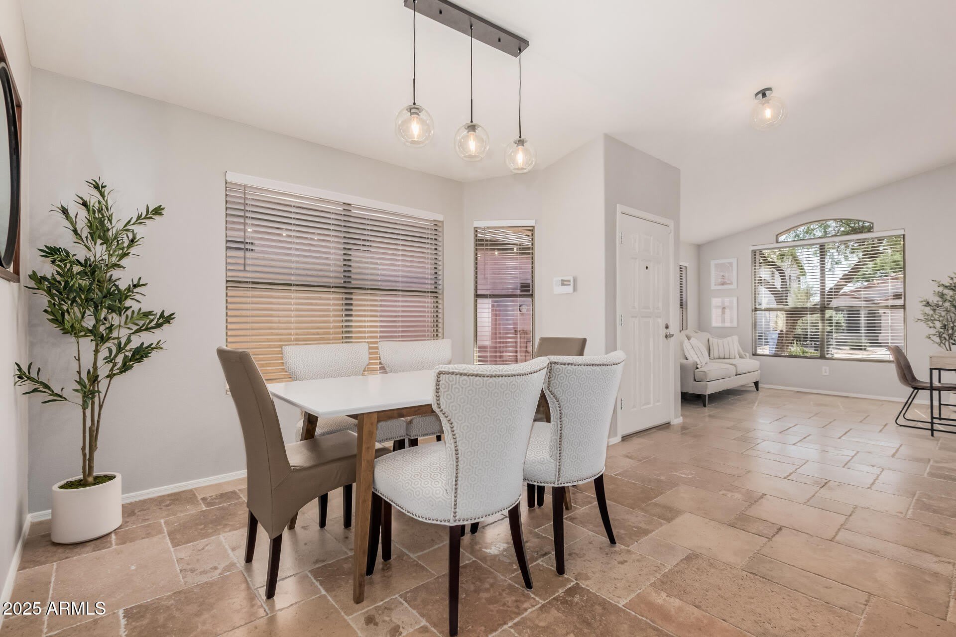 4632 E MOSSMAN Road – photo 5