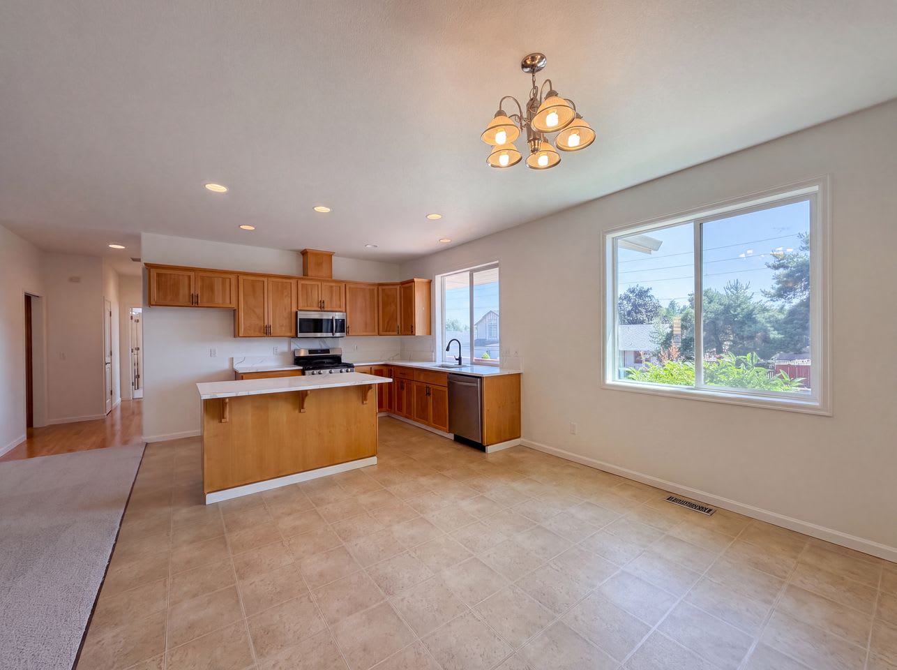 19016 Sw Jessica Way – photo 4