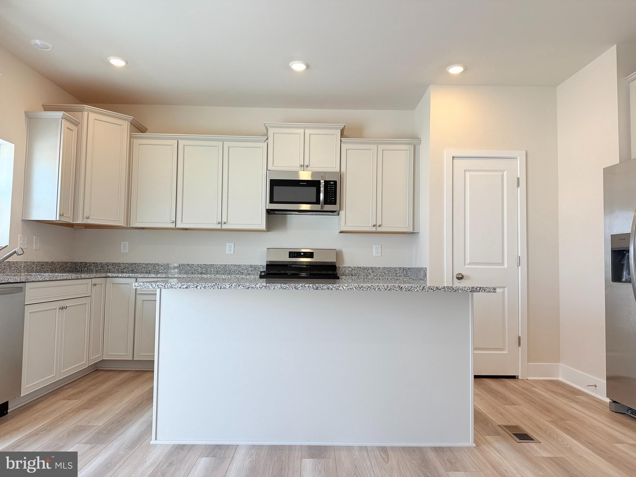 29860 BANKERT DRIVE – photo 3