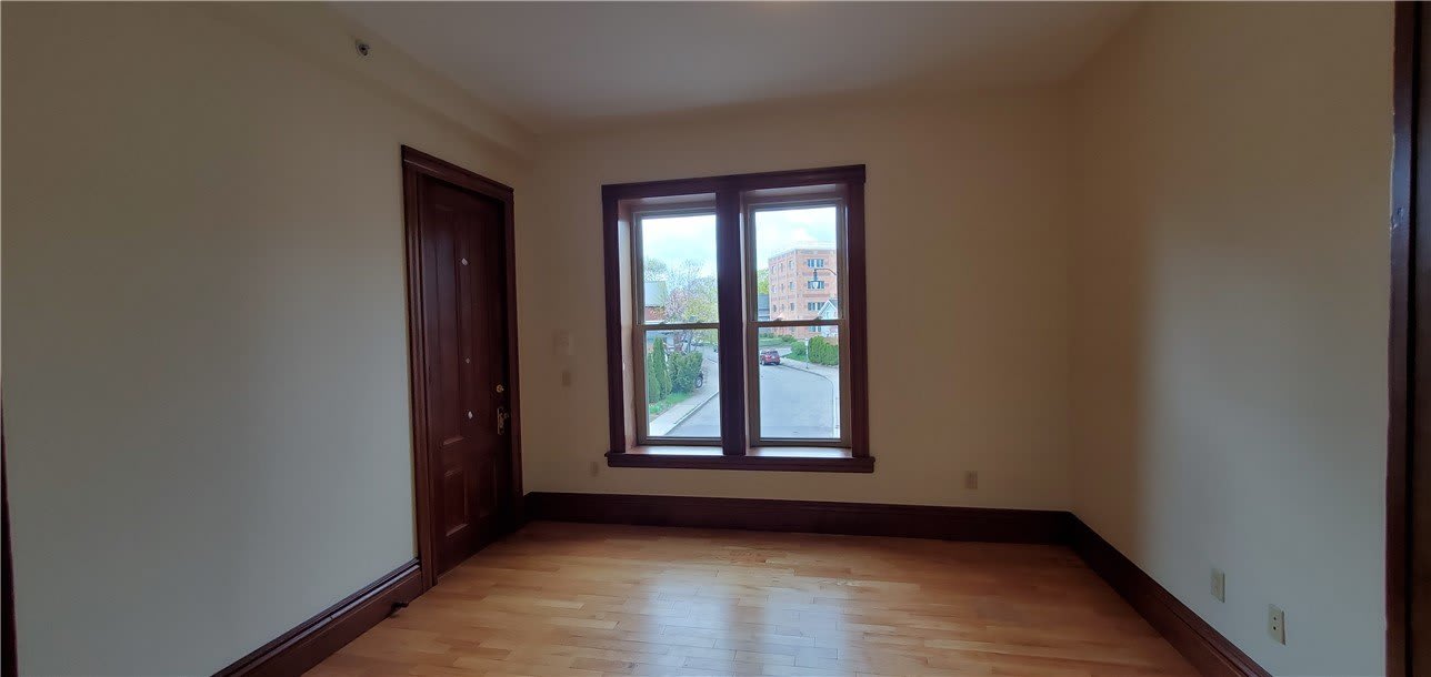 750 South Ave – photo 2