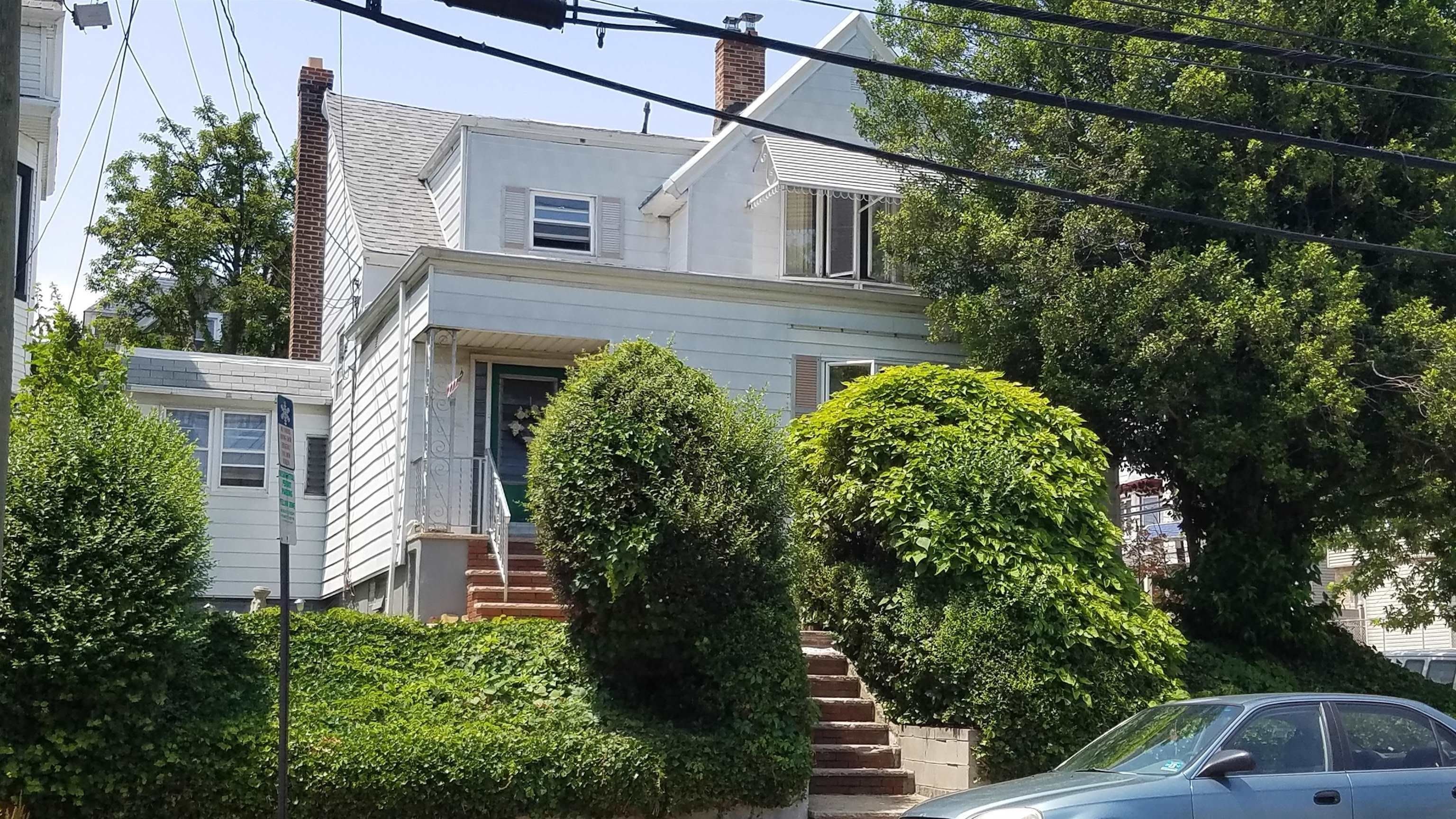 683 AVENUE E – photo 1