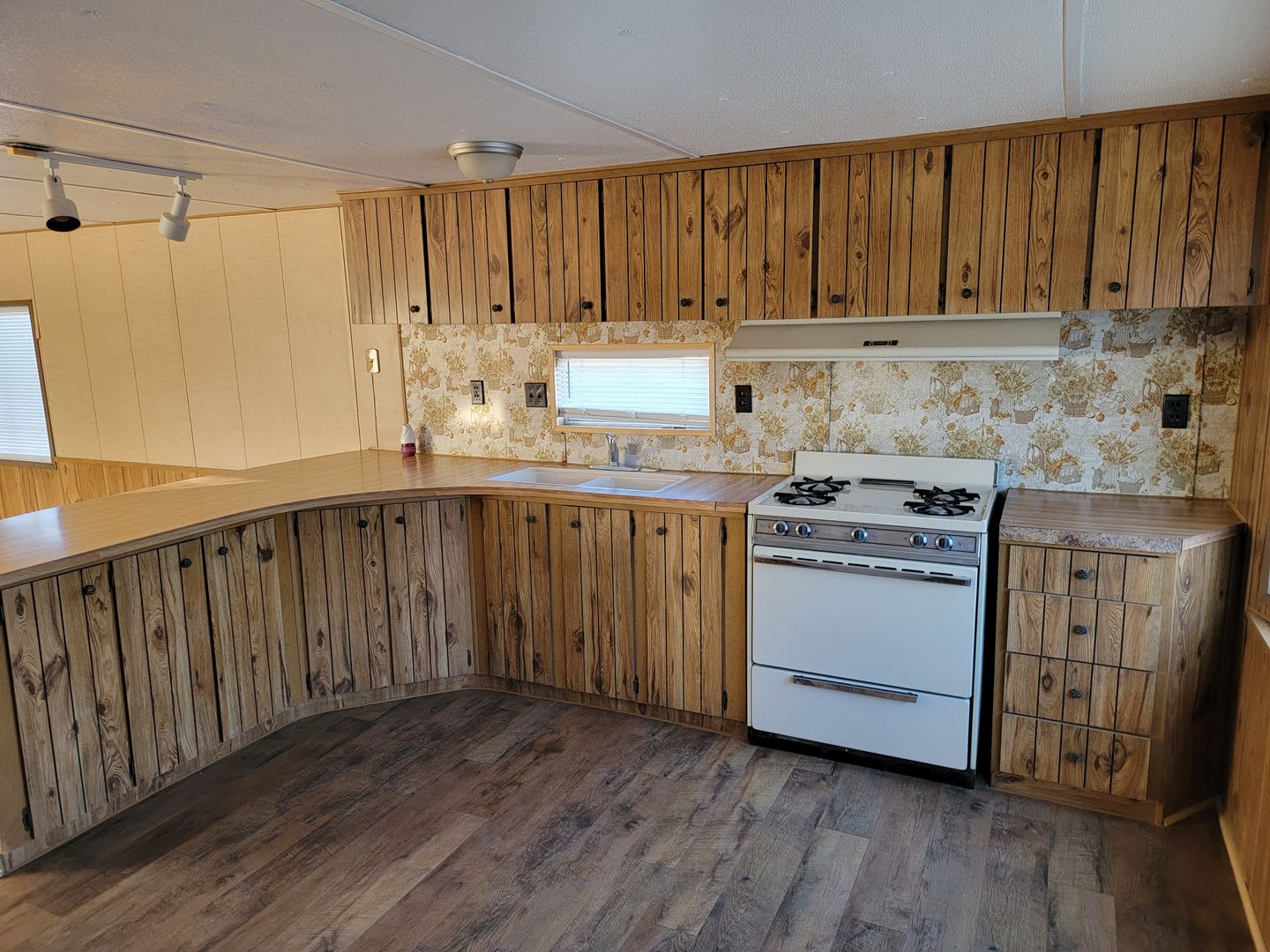 3 Bedroom Located In Bullhead City – photo 2