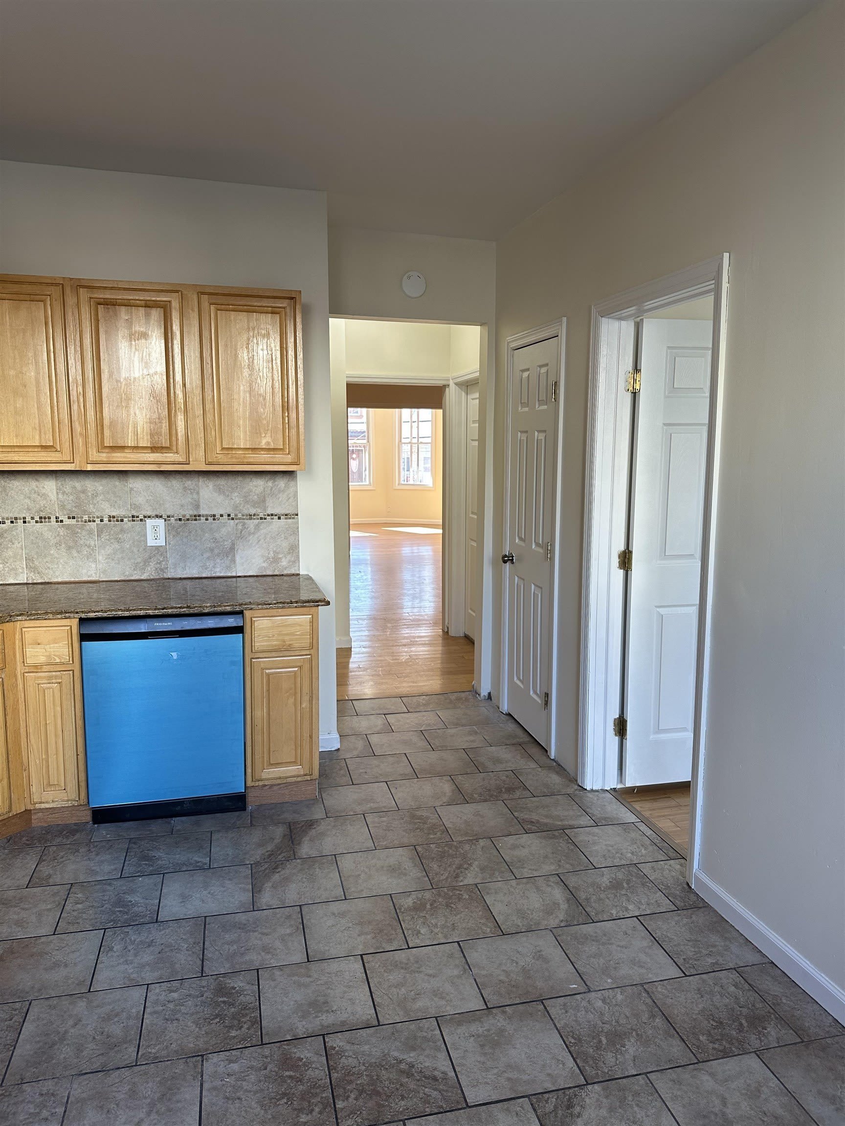125 W 28TH ST – photo 2