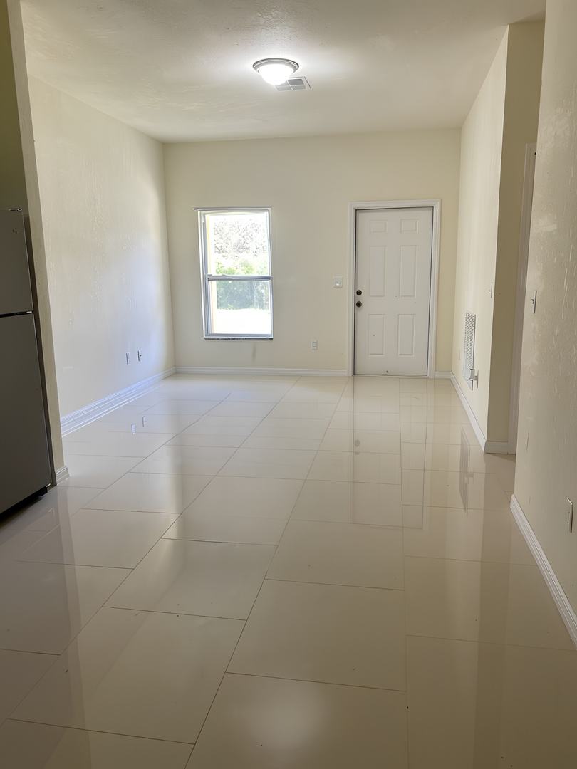 2/2 Single Family Home Available – Cozy, Peaceful Living in Lake Placid – photo 3